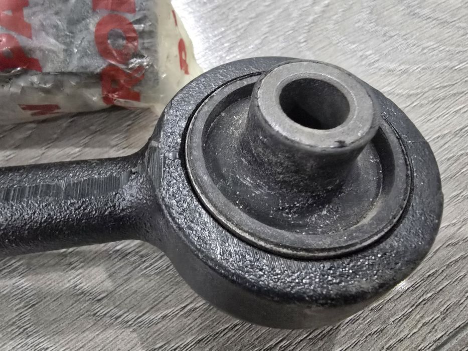 РЫЧАГ шаровая  АУДИ С3
