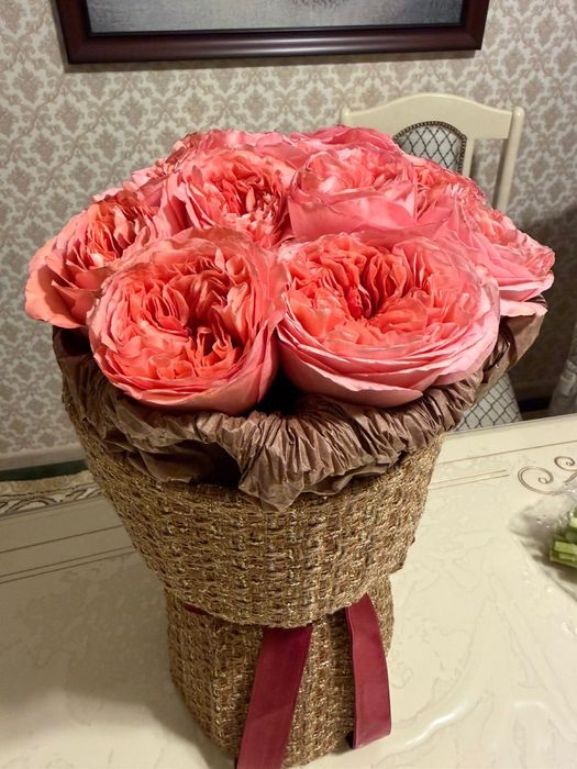 цветы с корзиной