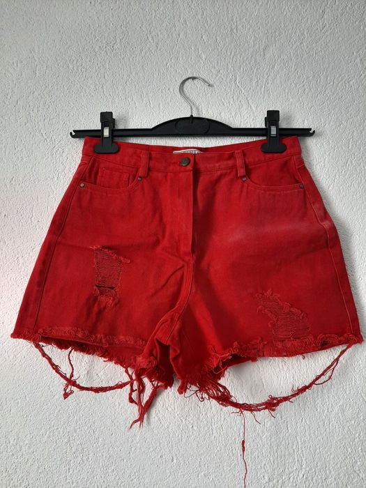 Къси панталонки Alessa