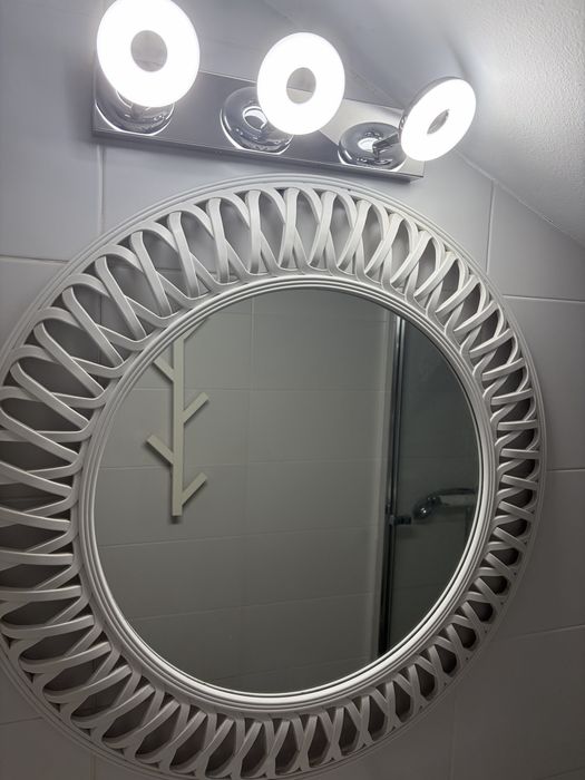 Oglinda pentru baie