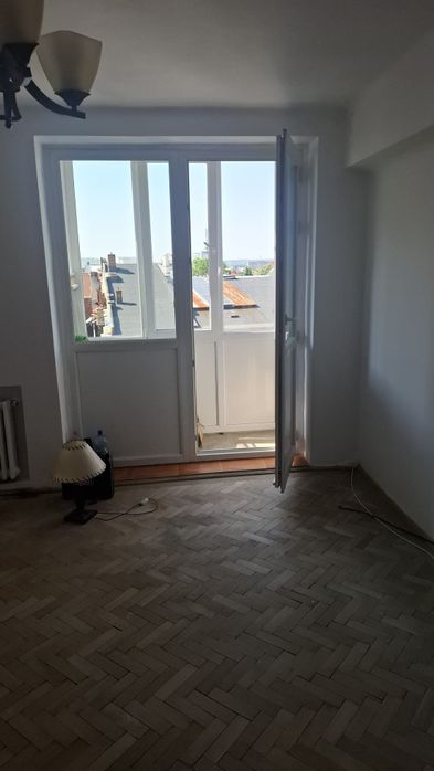 Apartament 2 camere semidecomandat English Park