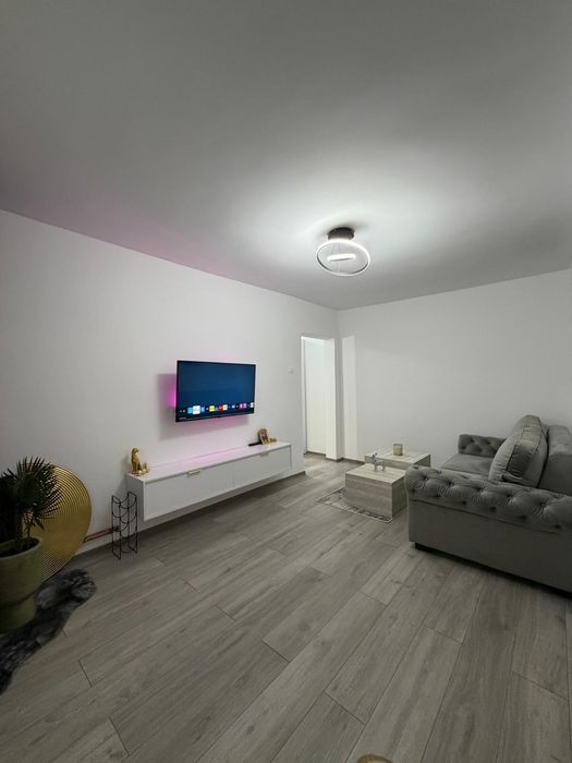 Proprietar, vand apartament 2 camere Cina, nr10, Hermes