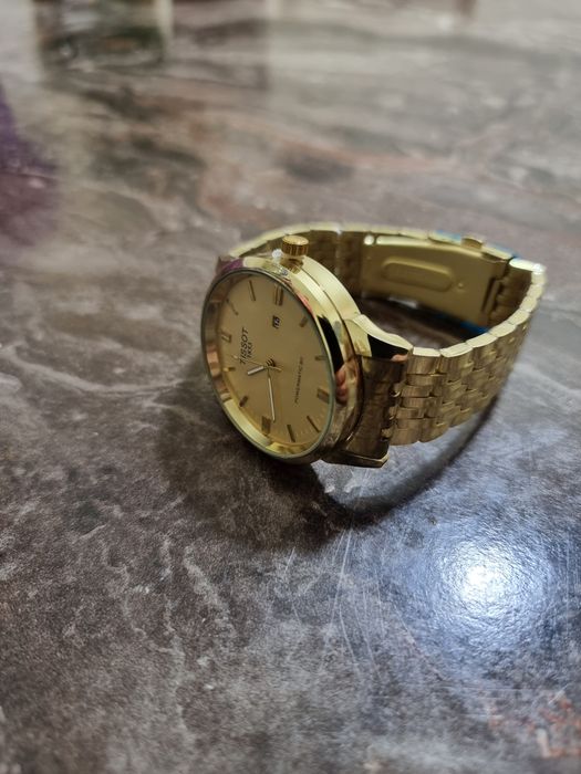 TISSOT qoʻl soati