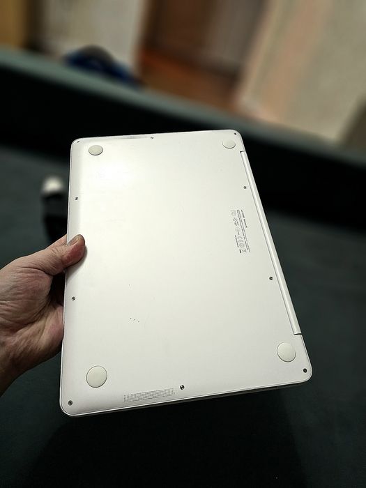 Ультрабук Asus ZenBook UX305FA