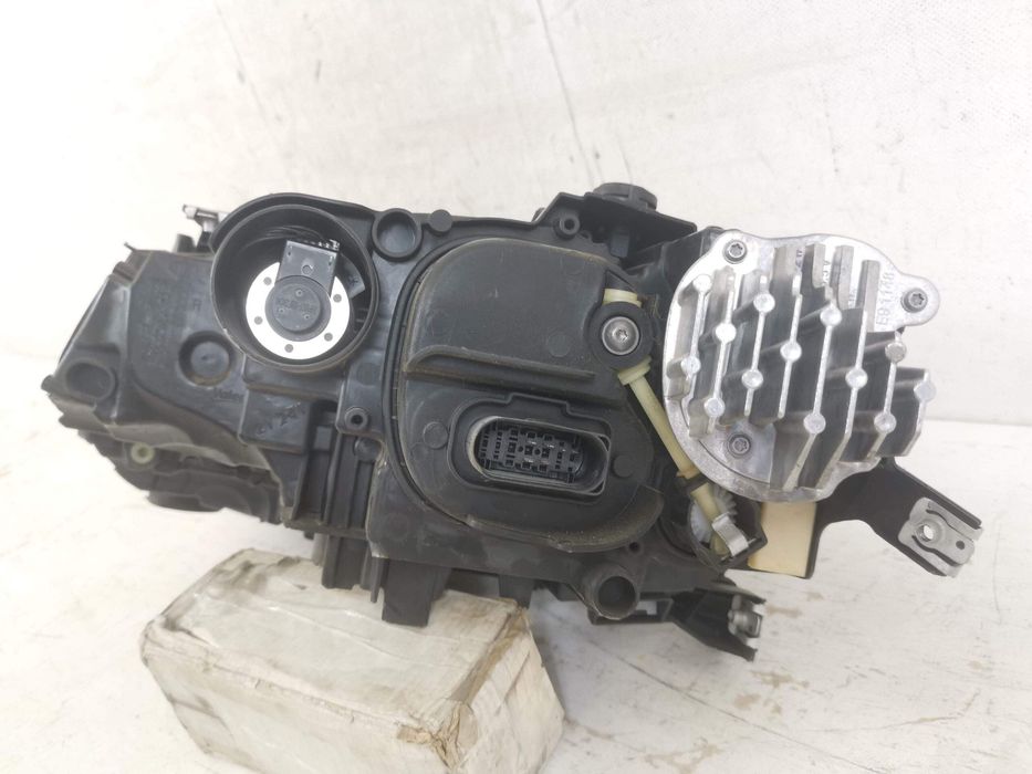 Фолксваген Поло 6 / Volkswagen Polo 6 Десен фар Full Led Volkswagen VW