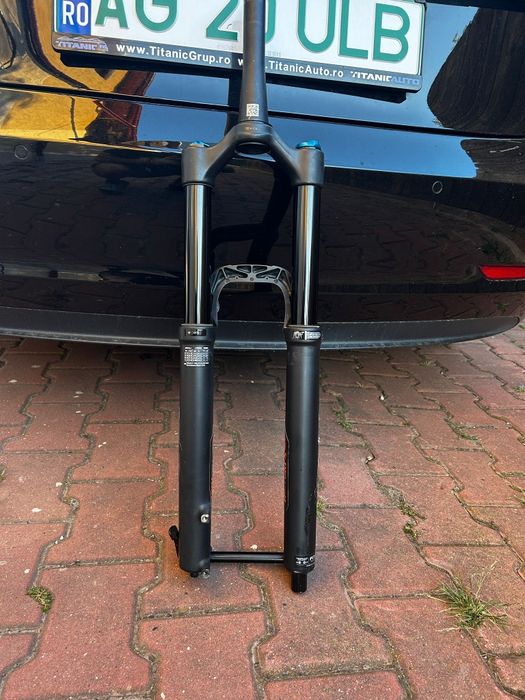 Furca FOX 36 180mm, Performance Elite Float, 27.5/29” boost, 15*110mm