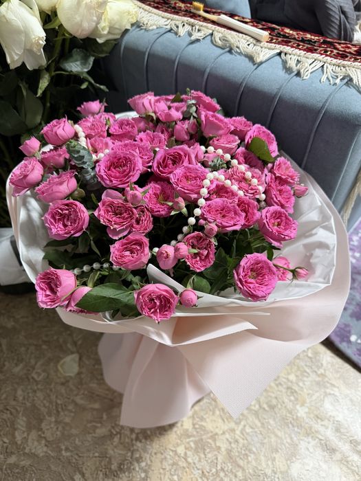 Цветы спрей розы