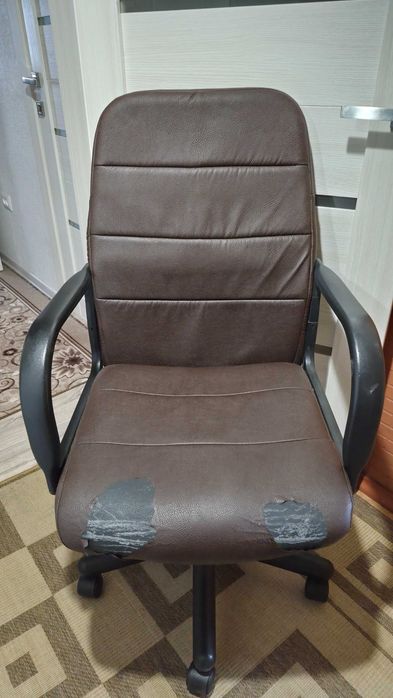 Продам компьютерное кресло
