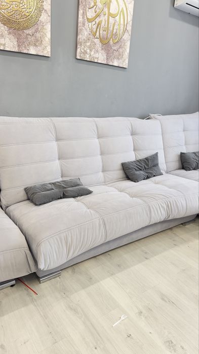 Продам два дивана с оттоманкой.