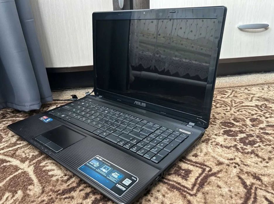 Ноутбук Asus ( 8GB / 120 SSD / HDD 500 / сумка / мышка )