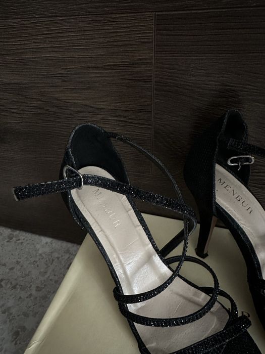 Дамски обувки на ток