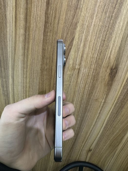 Iphone 15 pro max natural 256 gb 87% LL/A