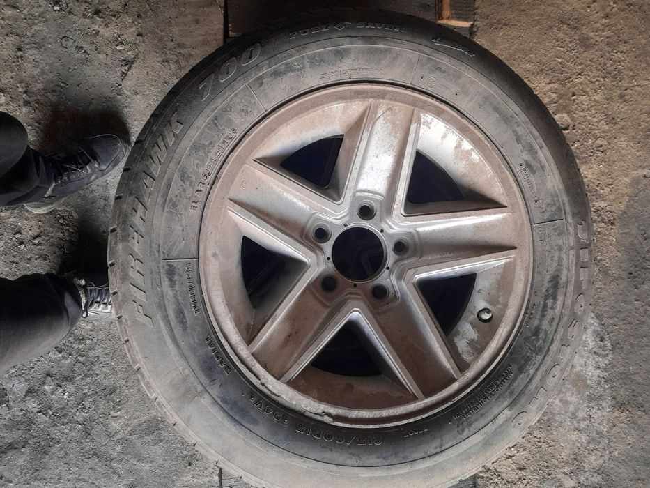 Продаю шины с дисками на бмв е34