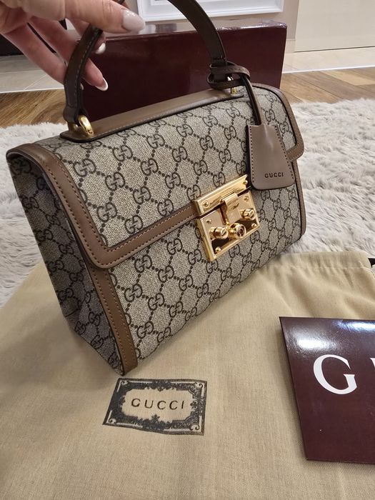 Налична чанта Gucci Padlock