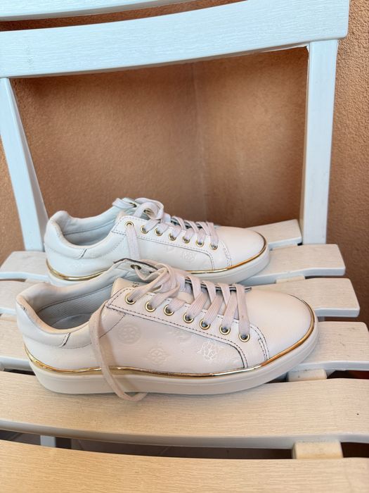 Дамски обувки guess