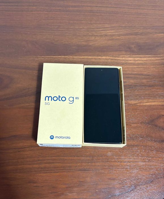 Vând Motorola G85 5G