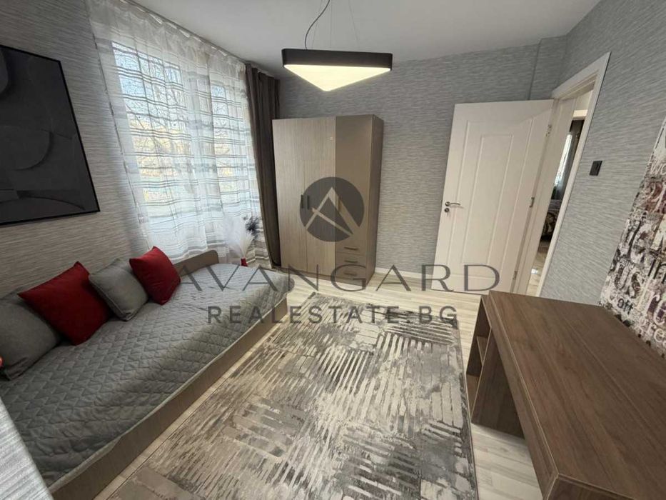 Продава се Тристаен апартамент в Пловдив, Кършияка - 78 кв.м за 1045 €/кв.м - Снимка #6