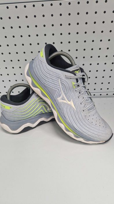 Оригинални мъжки маратонки - Mizuno Wave Horizon 6