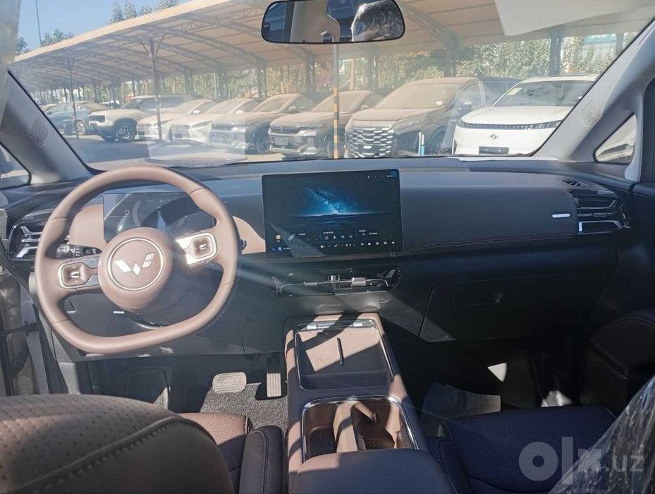 Wuling Xingguang 730 PHEV