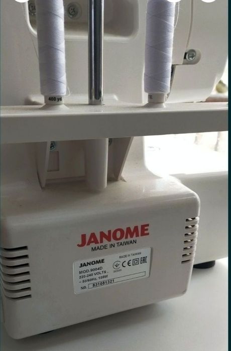 Оверлок Janome 9004D