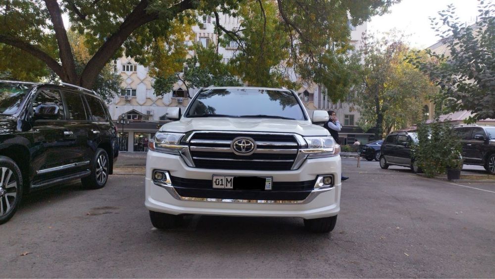 Тойота 200, сотилади 2015 йил. СМС ЕЗМЕЛА ИЛОЖИ БЎСА