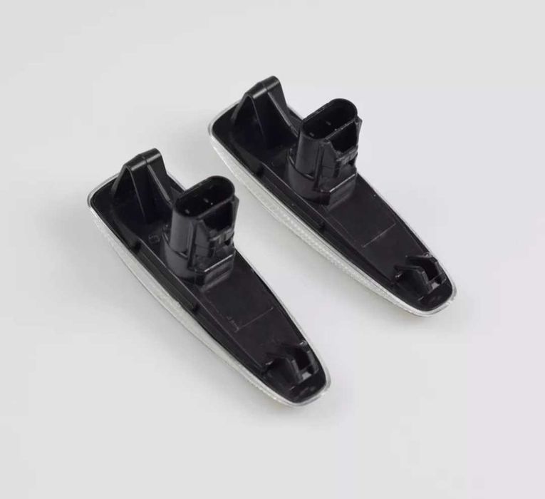 Динамични бягащи мигачи за следните модели на Mitsubishi Мицубиши