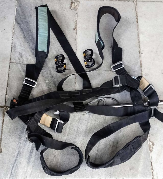 сбруя за катапулт,  катерачна или индустриална