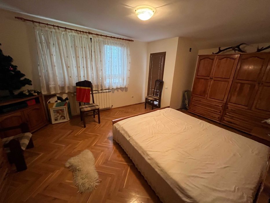 Дава се под наем Къща в с. Средногорово, Област Стара Загора - 150 кв.м за 398.82 € - Снимка #7