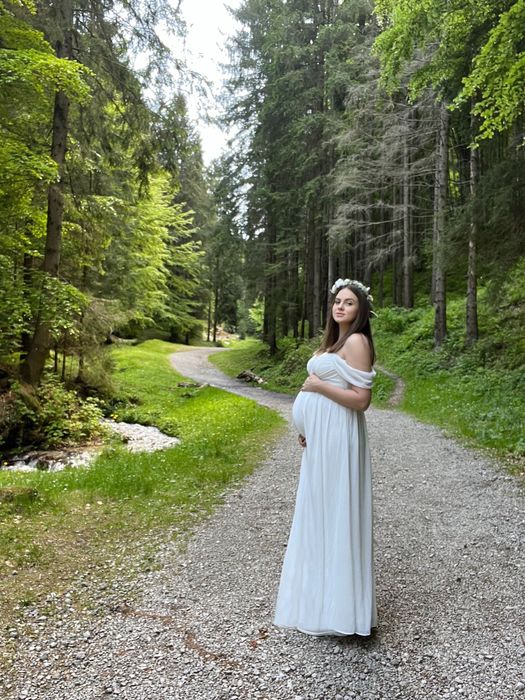 Rochie delicată din șifon pentru o ședință foto