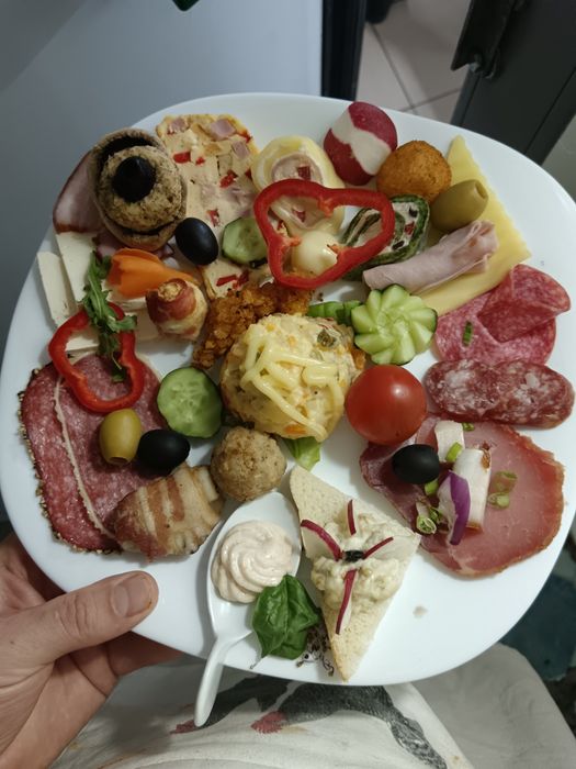 Închirieri cort profesional pentru evenimente.