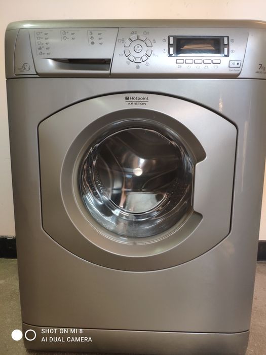 Пералня Ariston Hotpoint