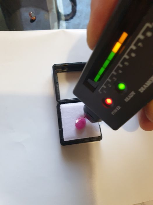 Естествени скъпоценни камъни