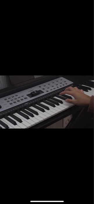 Синтезатор YAMAHA YPT-270 Б/У