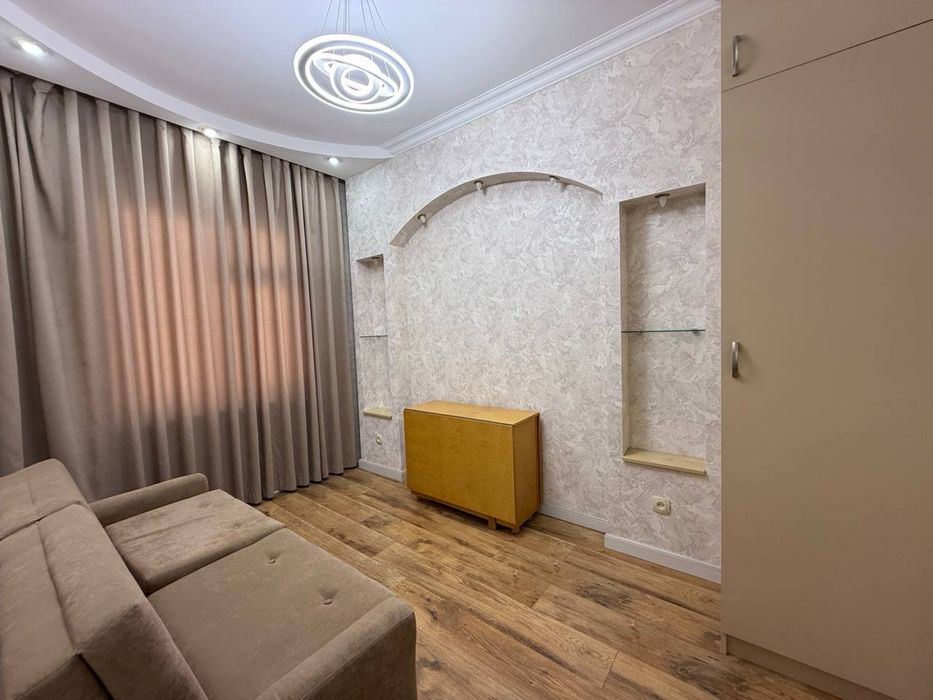 77 серия вторичка Паркентский, Генерал Петрова