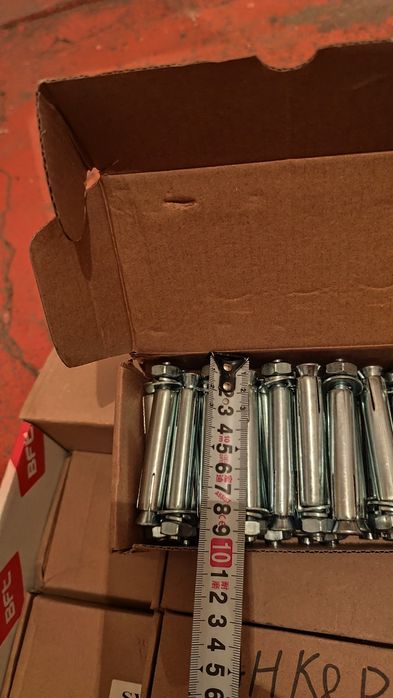 Анкер металлический