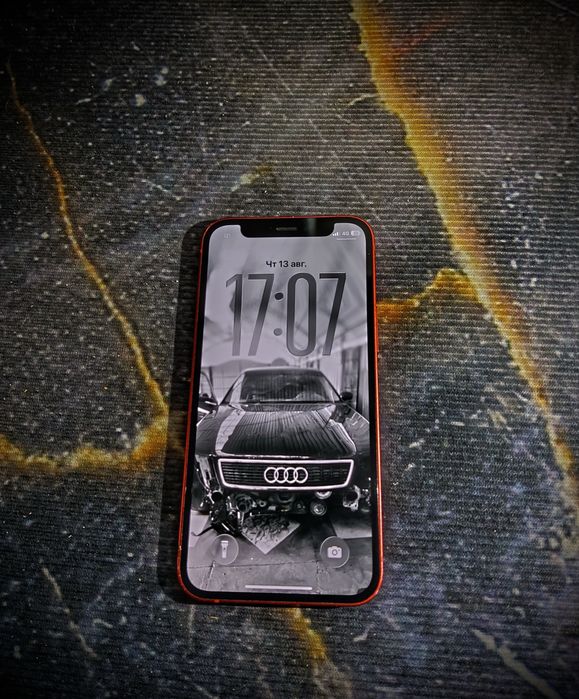 Iphone 12 mini red