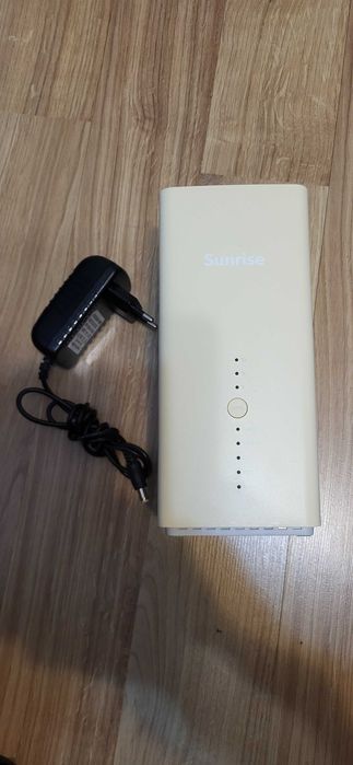 Huawei B618 este un router wireless 4G+ LTE CAT11 liber de retea