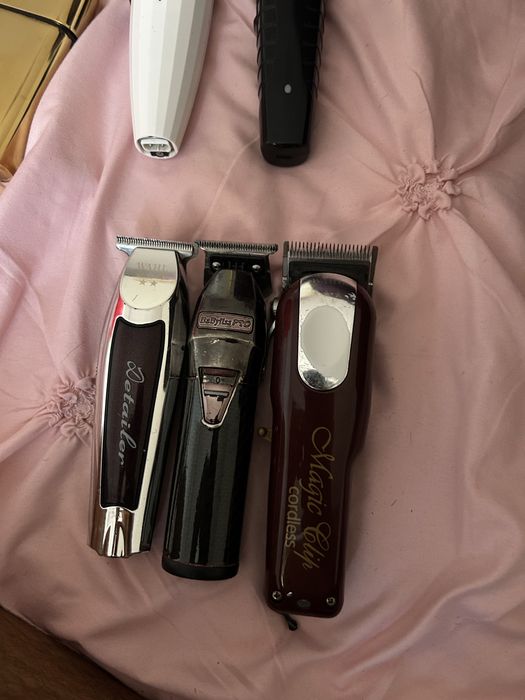 Vand masina de tuns whal trimmer babyliss si un trimmer whal