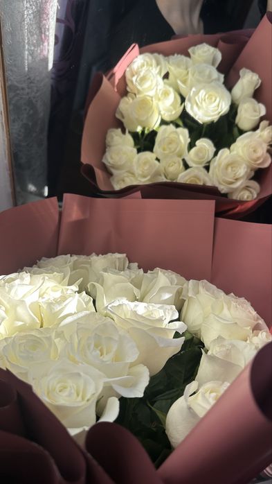 Свежие пышные 25 Белых розһ