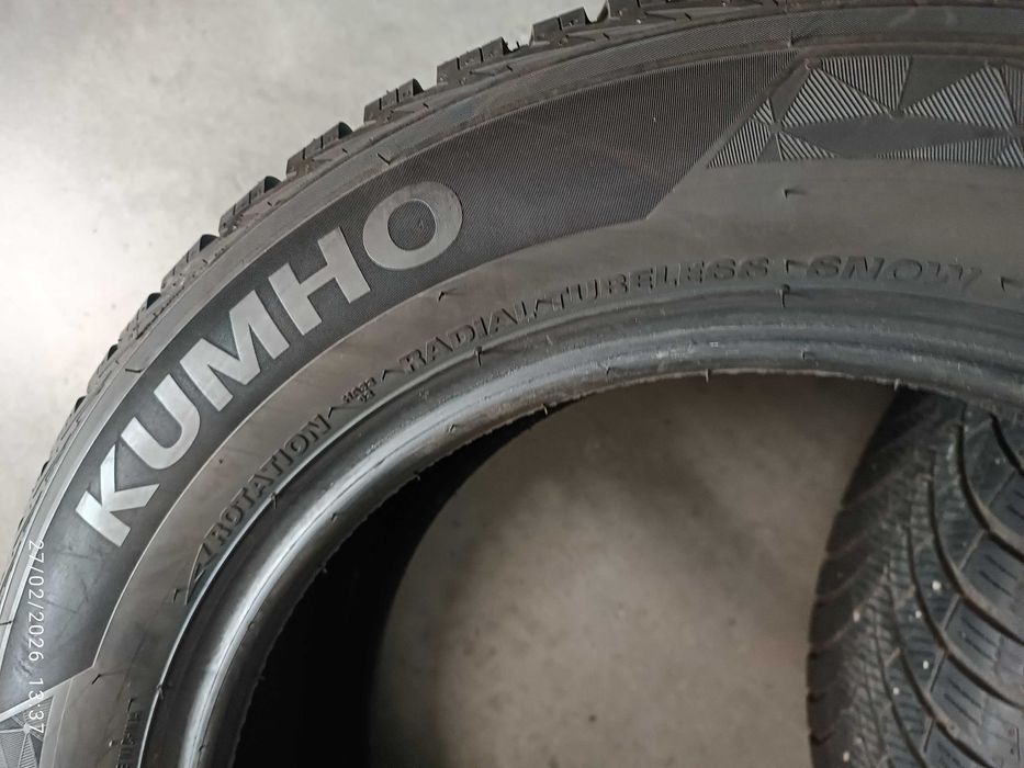 2бр.всесезонни гуми 215/60/17 Kumho
