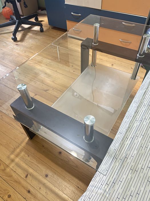 Холна маса- стъклена