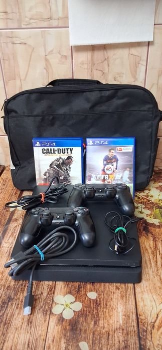 De vanzare Ps4 slim 500gb