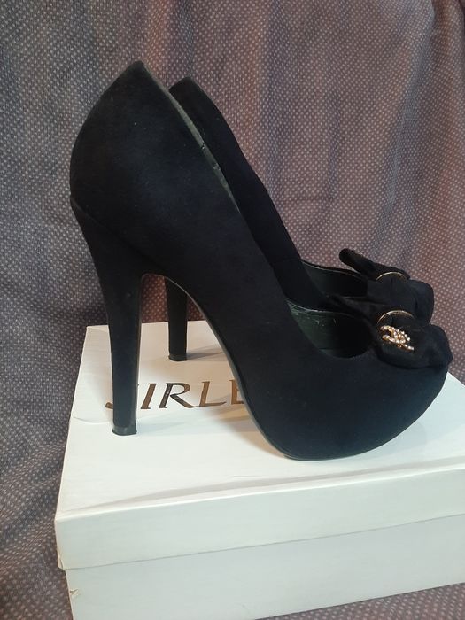 Туфли замшевые 37 размер