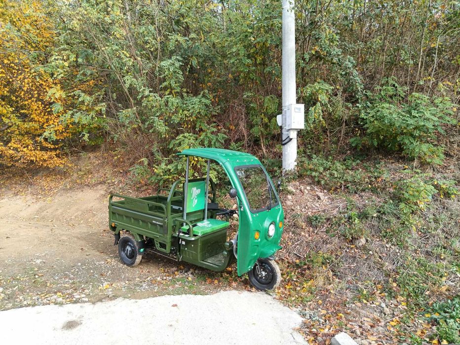 Vând triciclu electric omologat, autonomie 60km