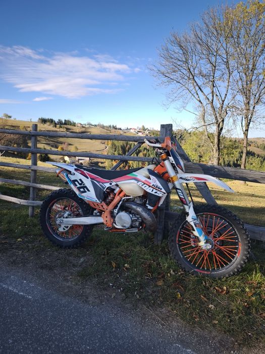 Cross KTM EXC 300 2T cu ACTE !!!