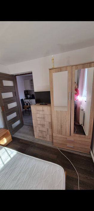 Garsoniera de închiriat