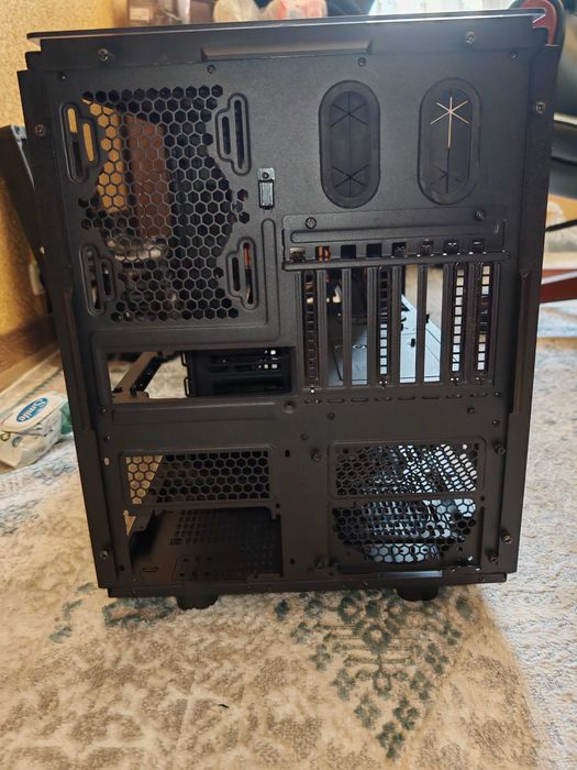 Корпус для ПК Thermaltake Level 20 XT  в идеальнейшем состоянии