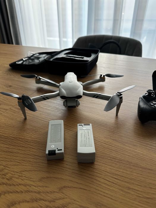 Drona Vicky 1080P Noua 2 Baterii Camera FPV Pliabila Motor Brushless
