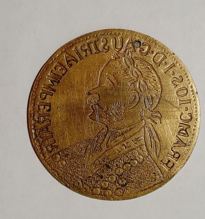 ,  Китайски дракон-медальон