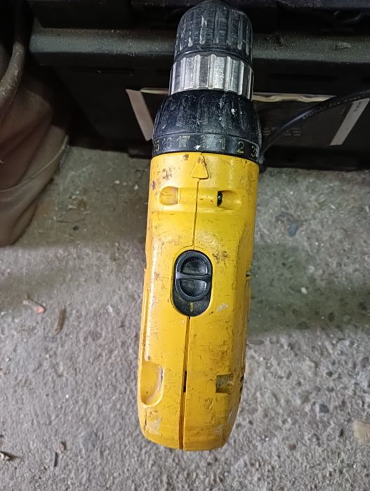 Винтоверт DeWalt 12v